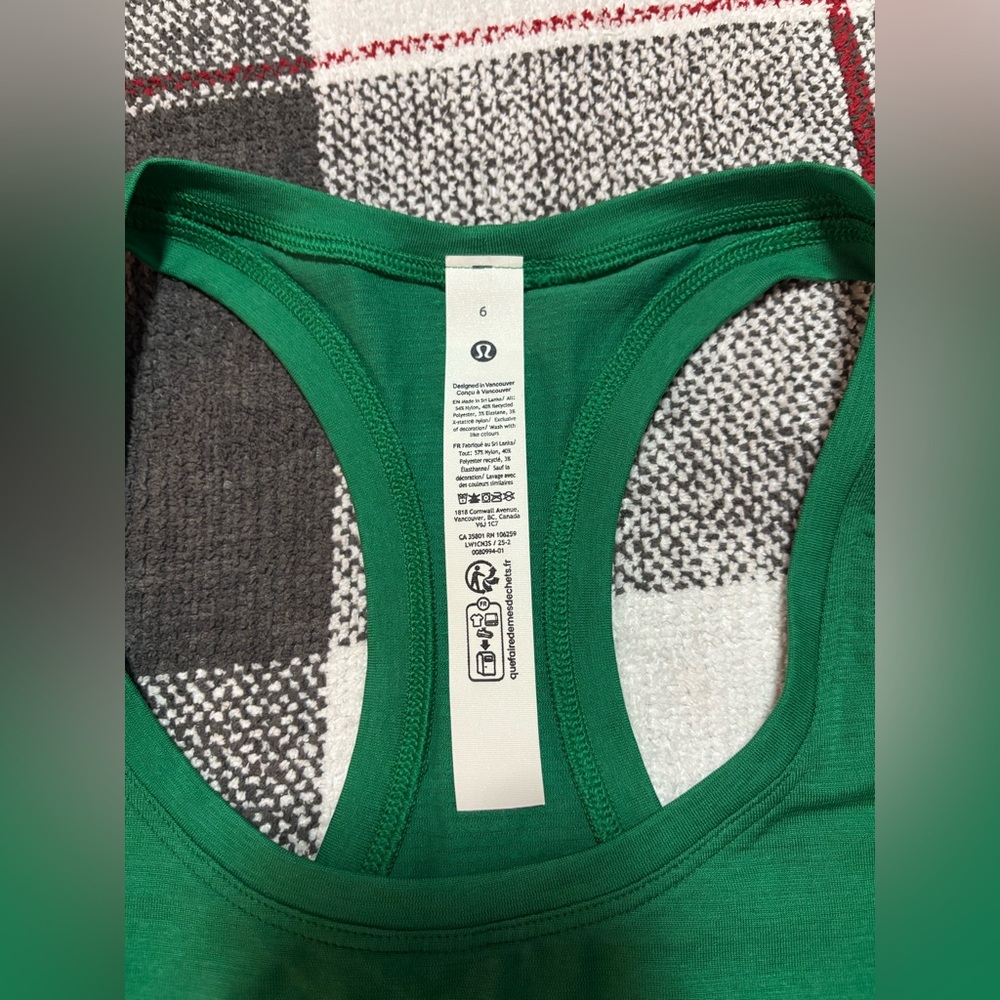 Lululemon ActiveWear Tank Top - Picture 3 of 4